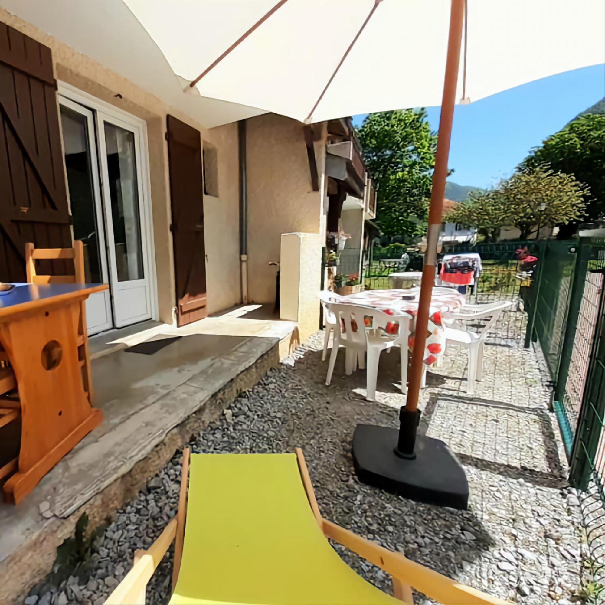 Escapade Montagne En Famille, Appartement Cosy Avec Piscine Couverte Bielle Exterior foto